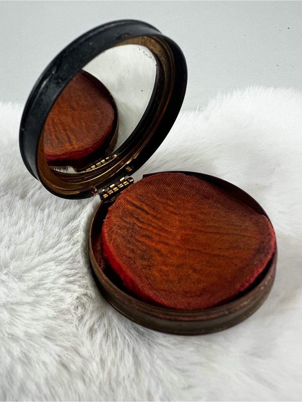 Vintage 1930s Max Factor Society Make-Up Rouge Compact "Flame" Canada